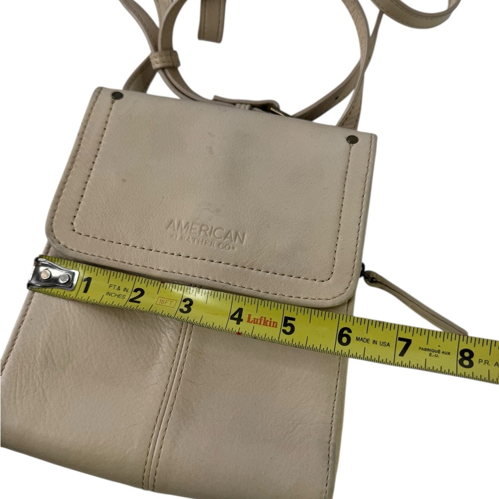 American Leather Co. Kansas RFID Crossbody Bag stone color - Picture 5 of 8